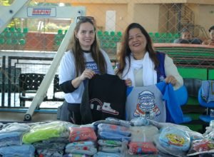 ENTREGA-AGASALHOS-26-06-65-920x613-1.jpg
